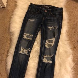 ❌SOLD❌ American Eagle ripped jeans